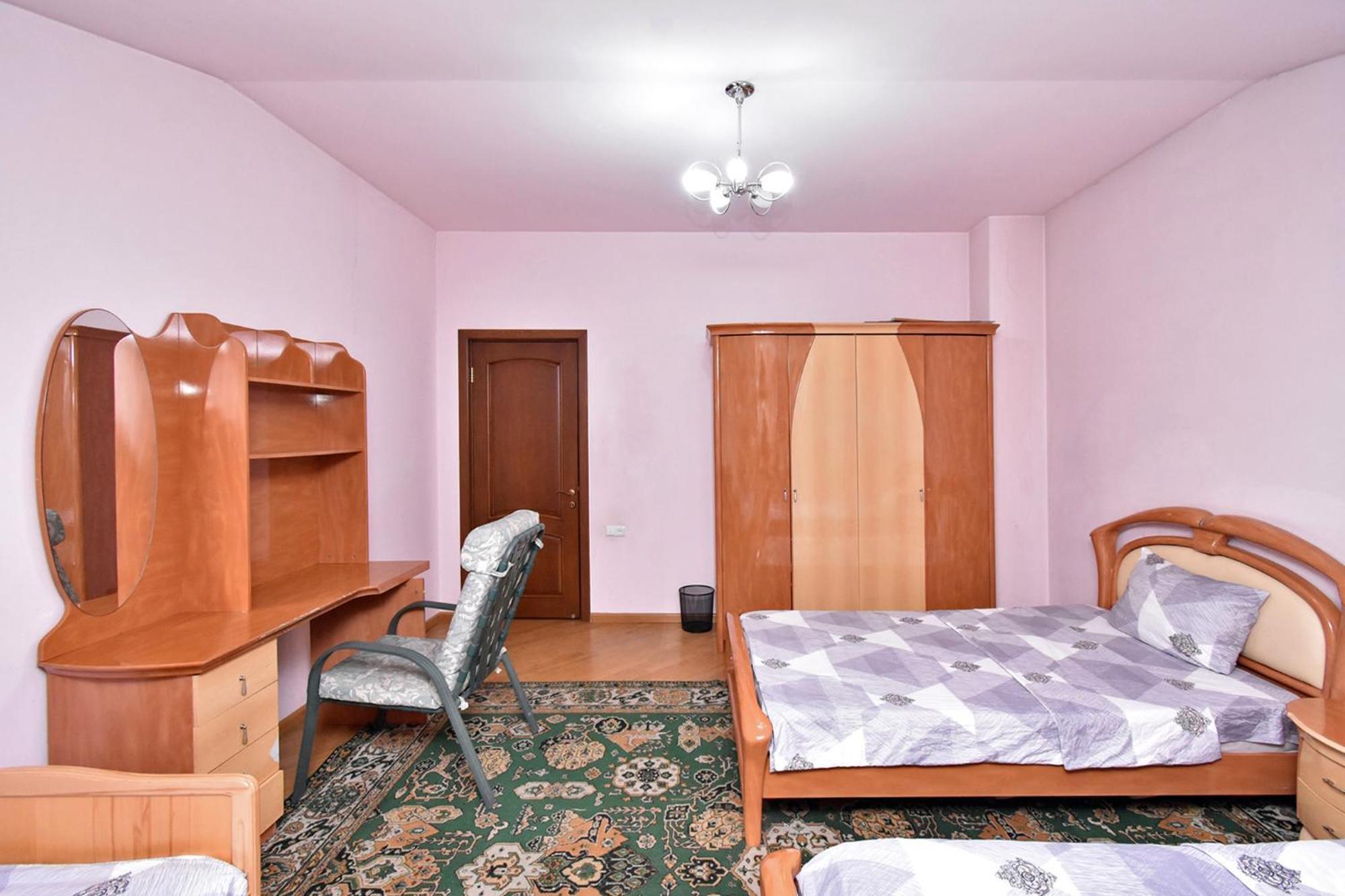 Amigo Guest Hostel เยเรวาน ภายนอก รูปภาพ