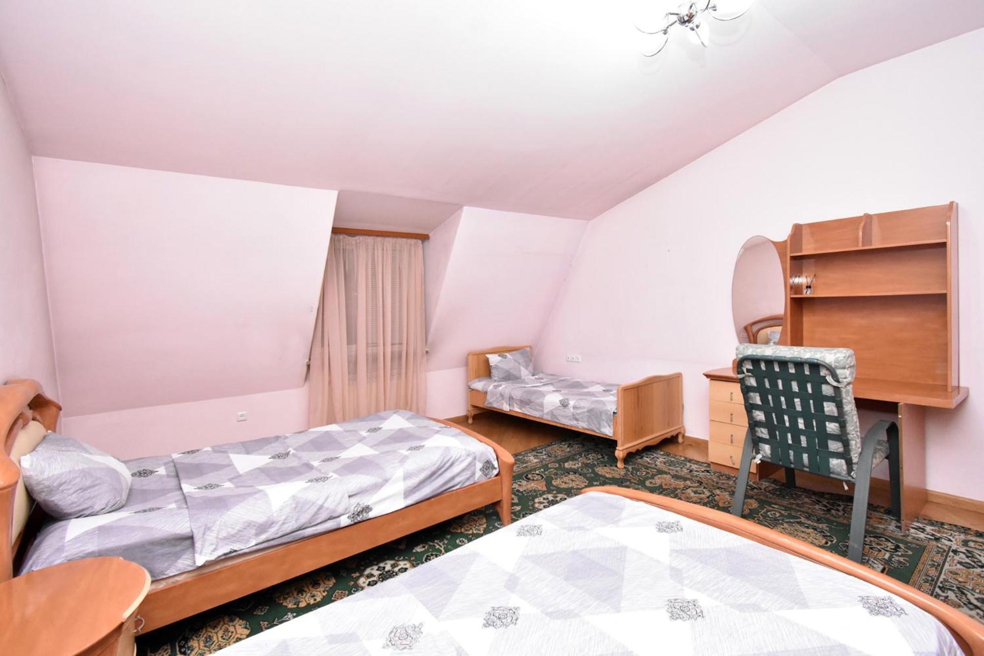 Amigo Guest Hostel เยเรวาน ภายนอก รูปภาพ